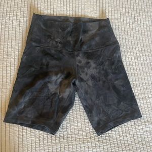 Lululemon- size 8- 8” black/ smoke biker shorts. Align material!